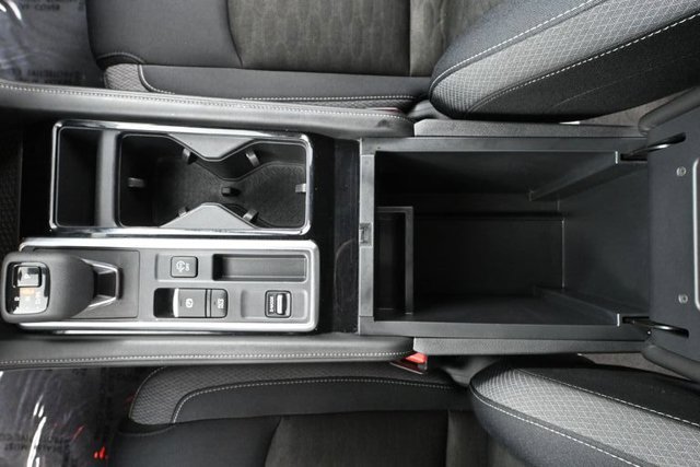 Used 2024 Nissan Pathfinder SV FWD image 27