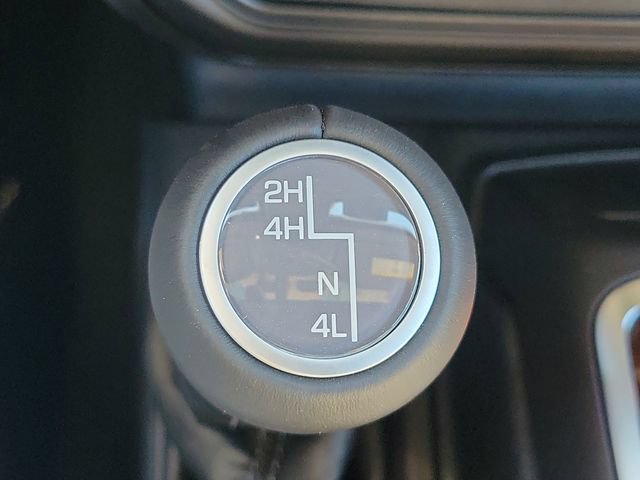 New 2026 Jeep Wrangler Unlimited Sahara w/ Safety Group AWD/4WD image 24