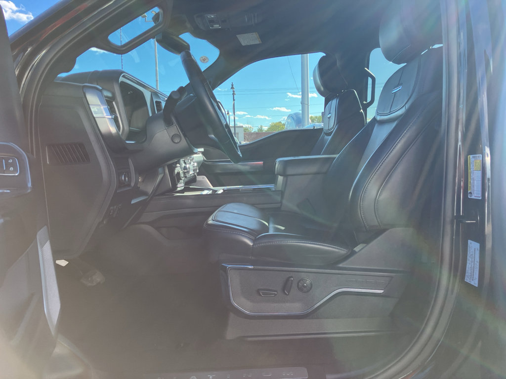 Used 2025 Ford F350 Platinum image 26