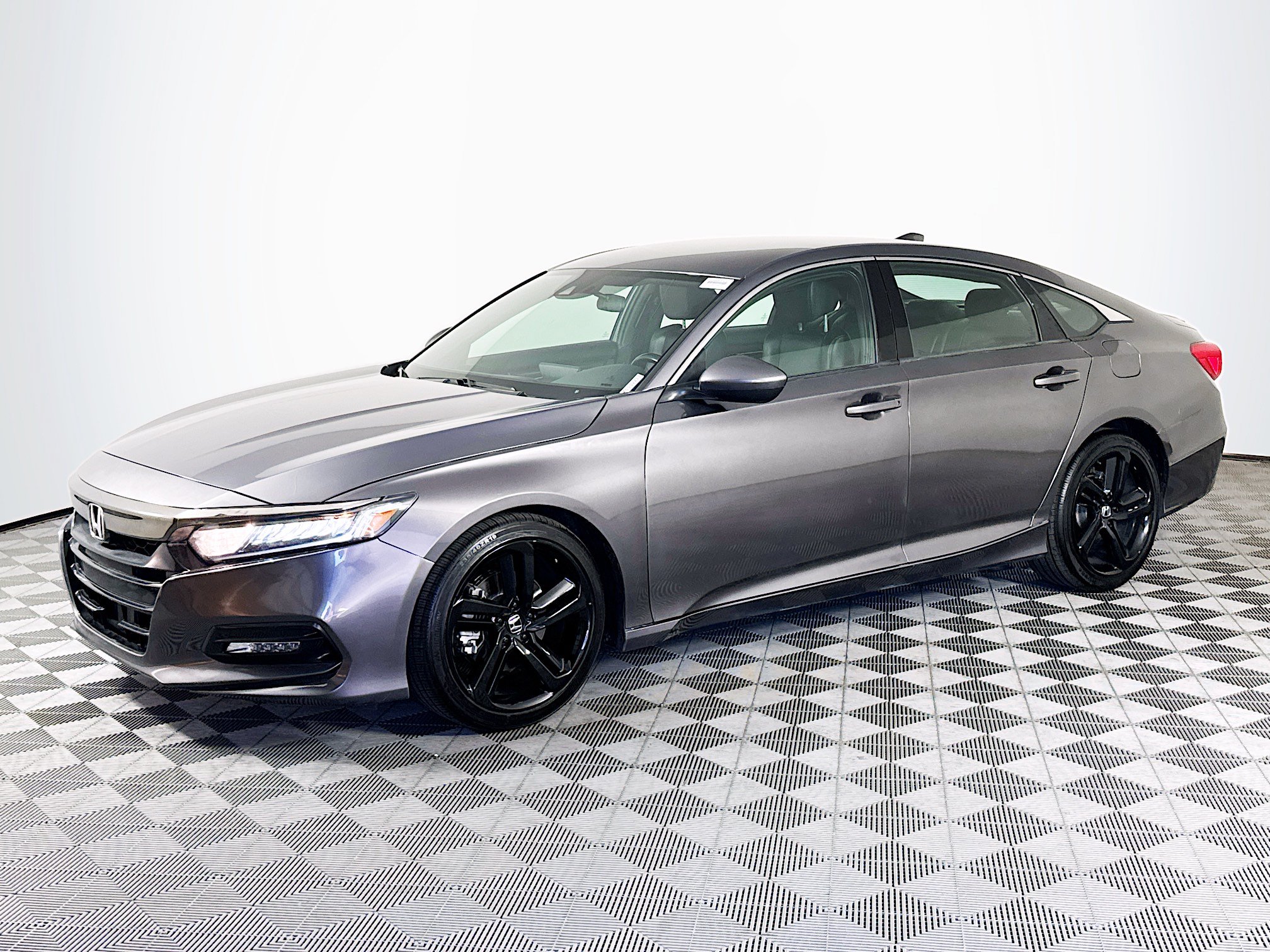 Used 2020 Honda Accord Sport image 4