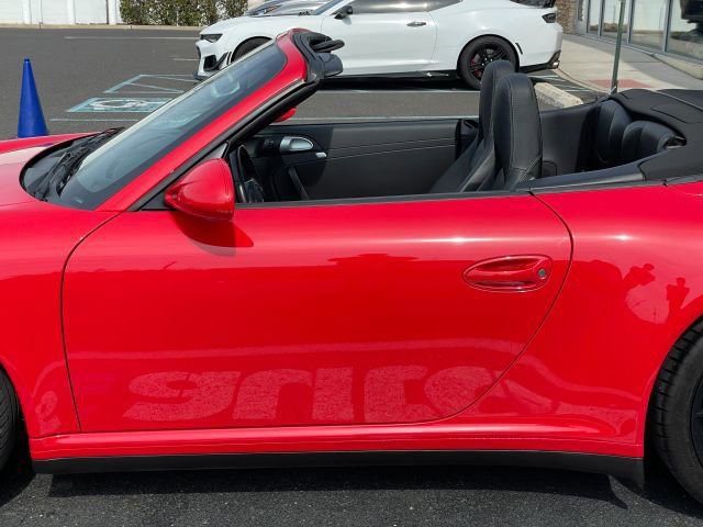 Used 2012 Porsche 911 Carrera 4S image 17