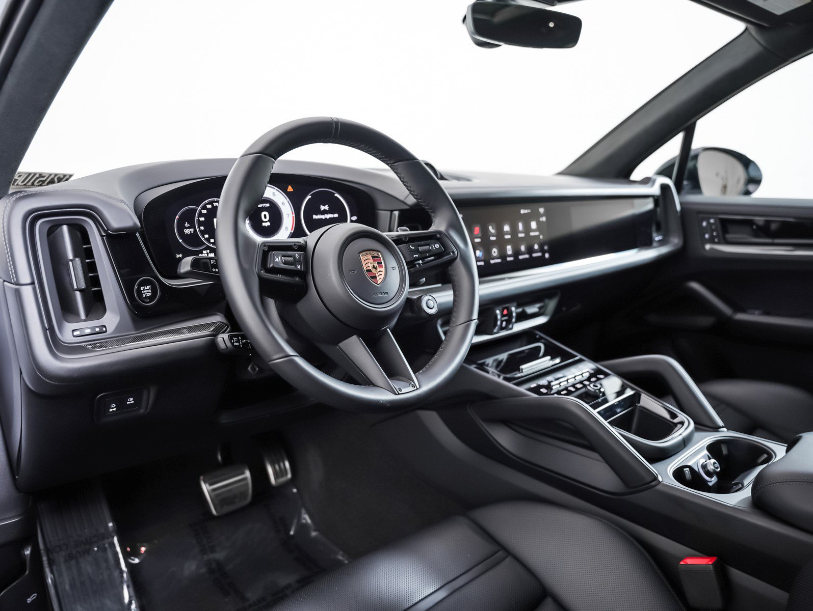 Certified 2025 Porsche Cayenne GTS AWD/4WD image 5