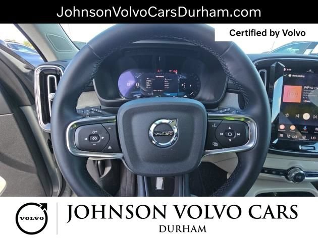 Used 2026 Volvo XC40 B5 Plus AWD/4WD image 10