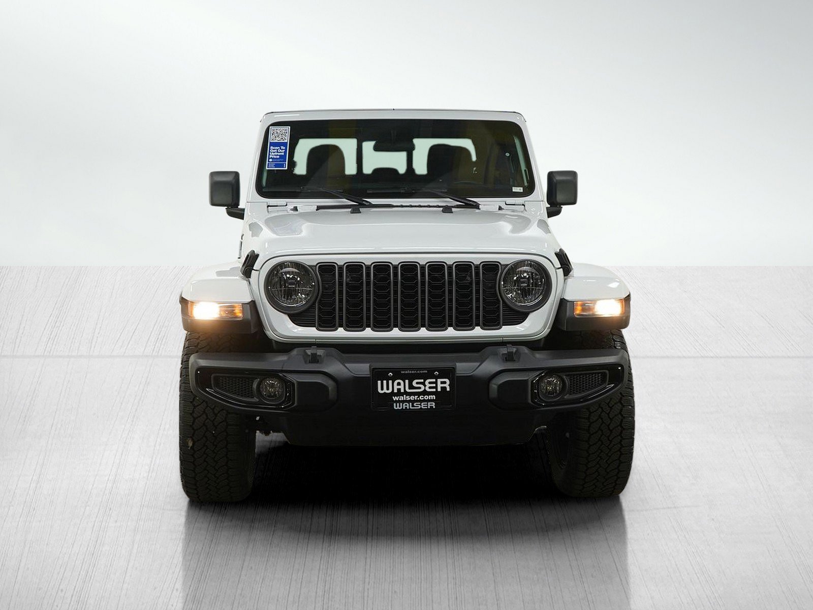 Used 2025 Jeep Gladiator Sport image 8