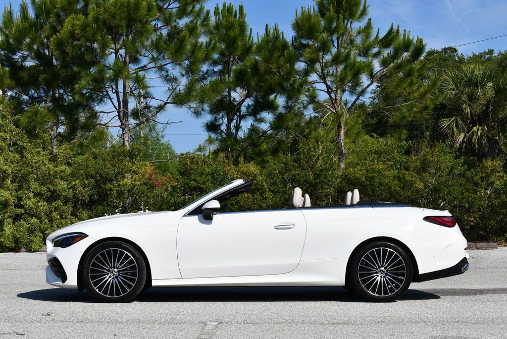 Used 2024 Mercedes-Benz CLE 450 4MATIC Cabriolet image 3
