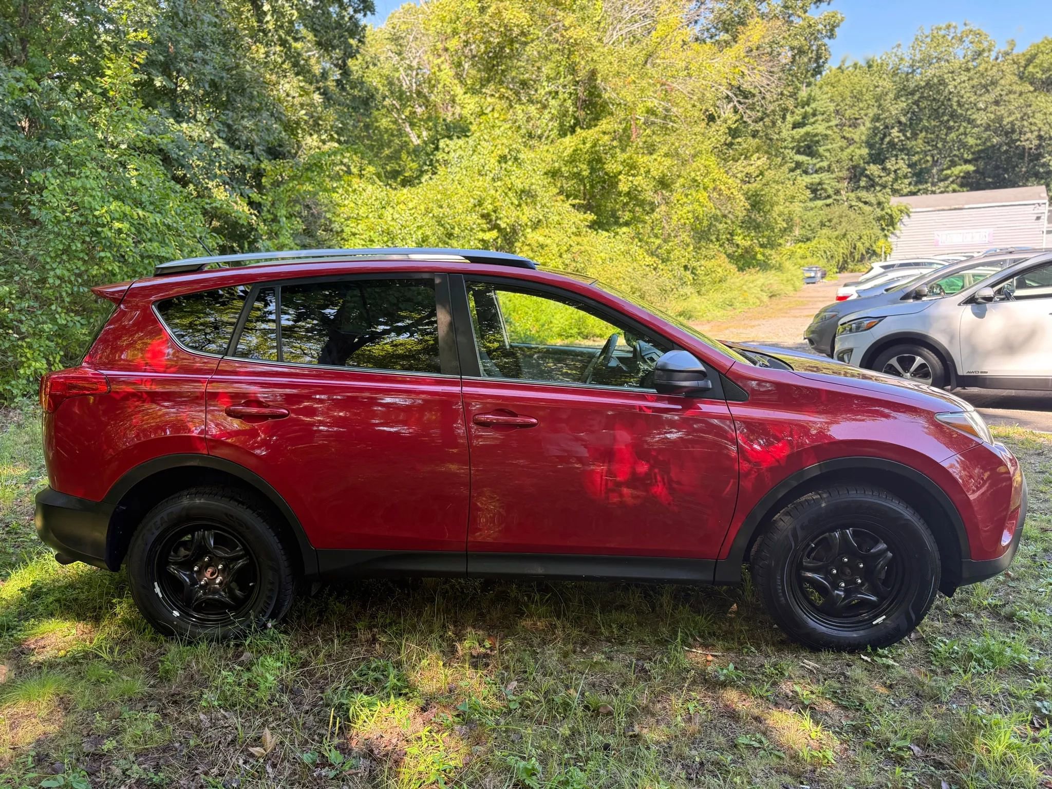 Used 2015 Toyota RAV4 LE image 4