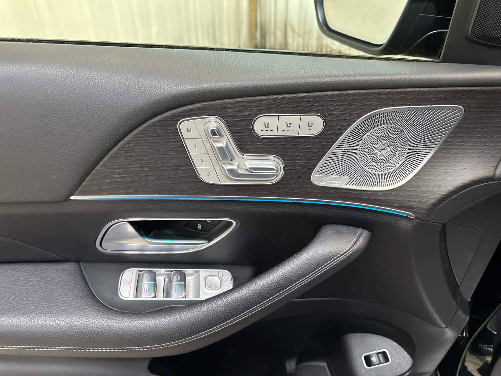 Used 2021 Mercedes-Benz GLE 350 4MATIC image 23