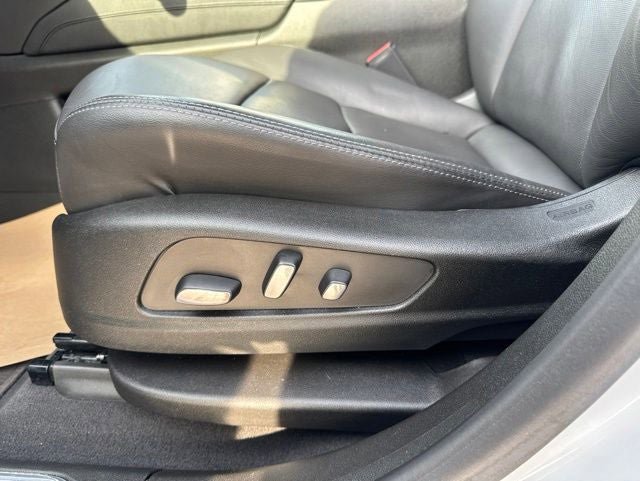Used 2024 Cadillac XT5 Premium Luxury FWD image 12