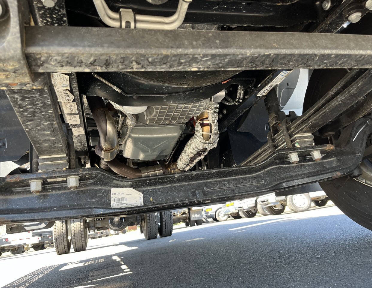 Used 2023 Ford F750 2WD Crew Cab Super Duty image 26