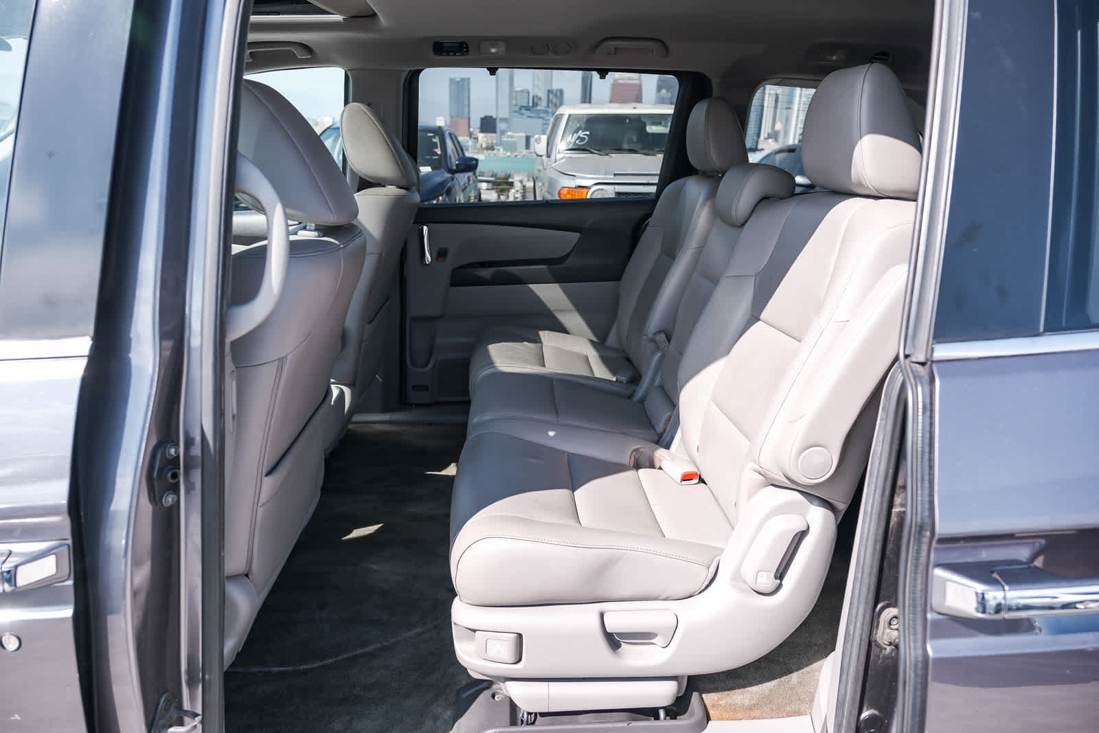 Used 2016 Honda Odyssey EX-L image 19