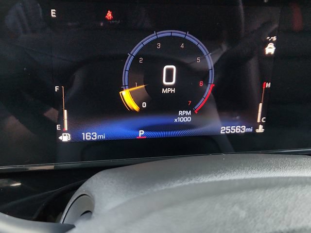 Used 2024 Chevrolet Trax RS w/ Sunroof Package FWD image 39