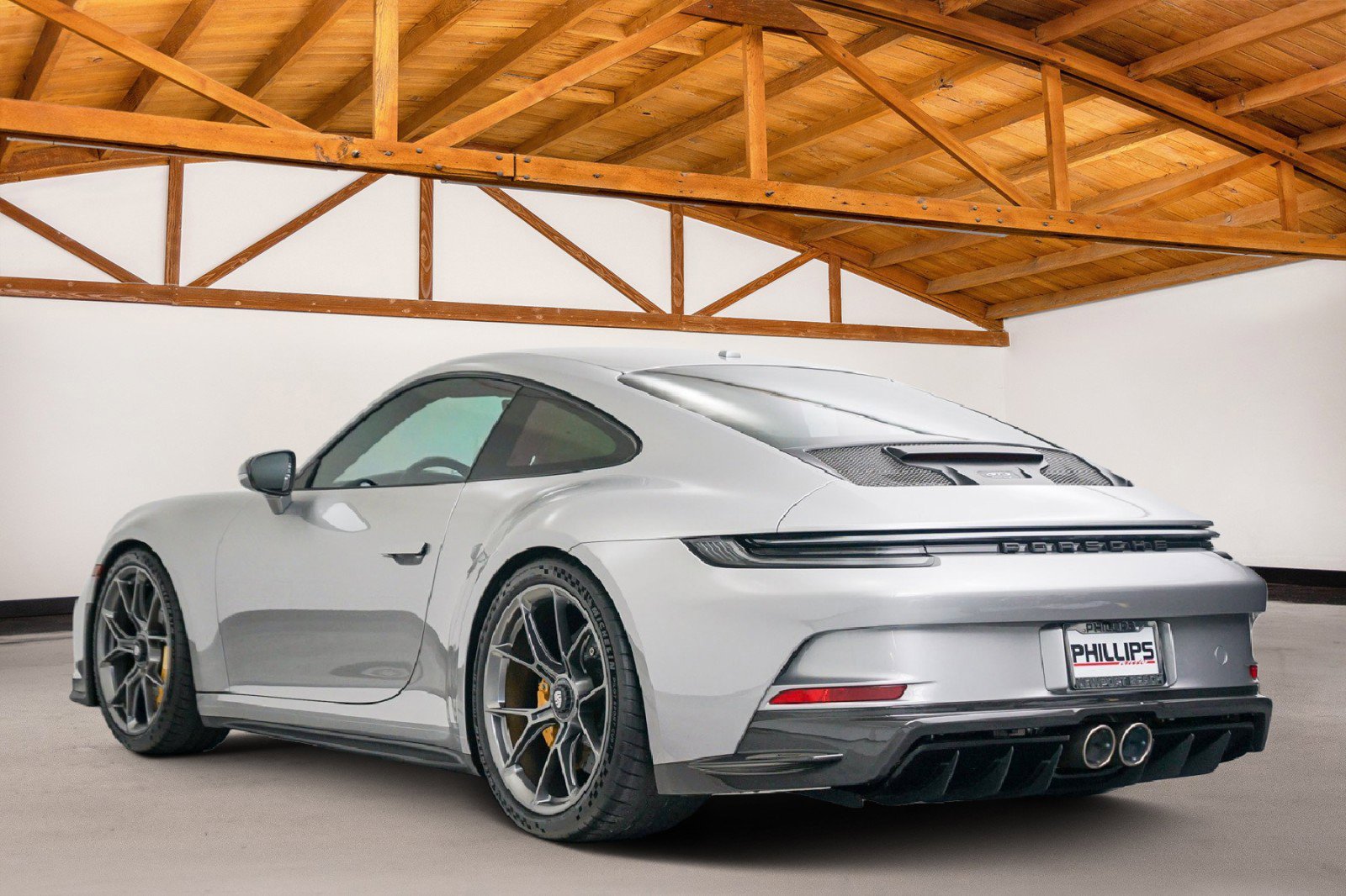 Used 2022 Porsche 911 GT3 RWD image 3