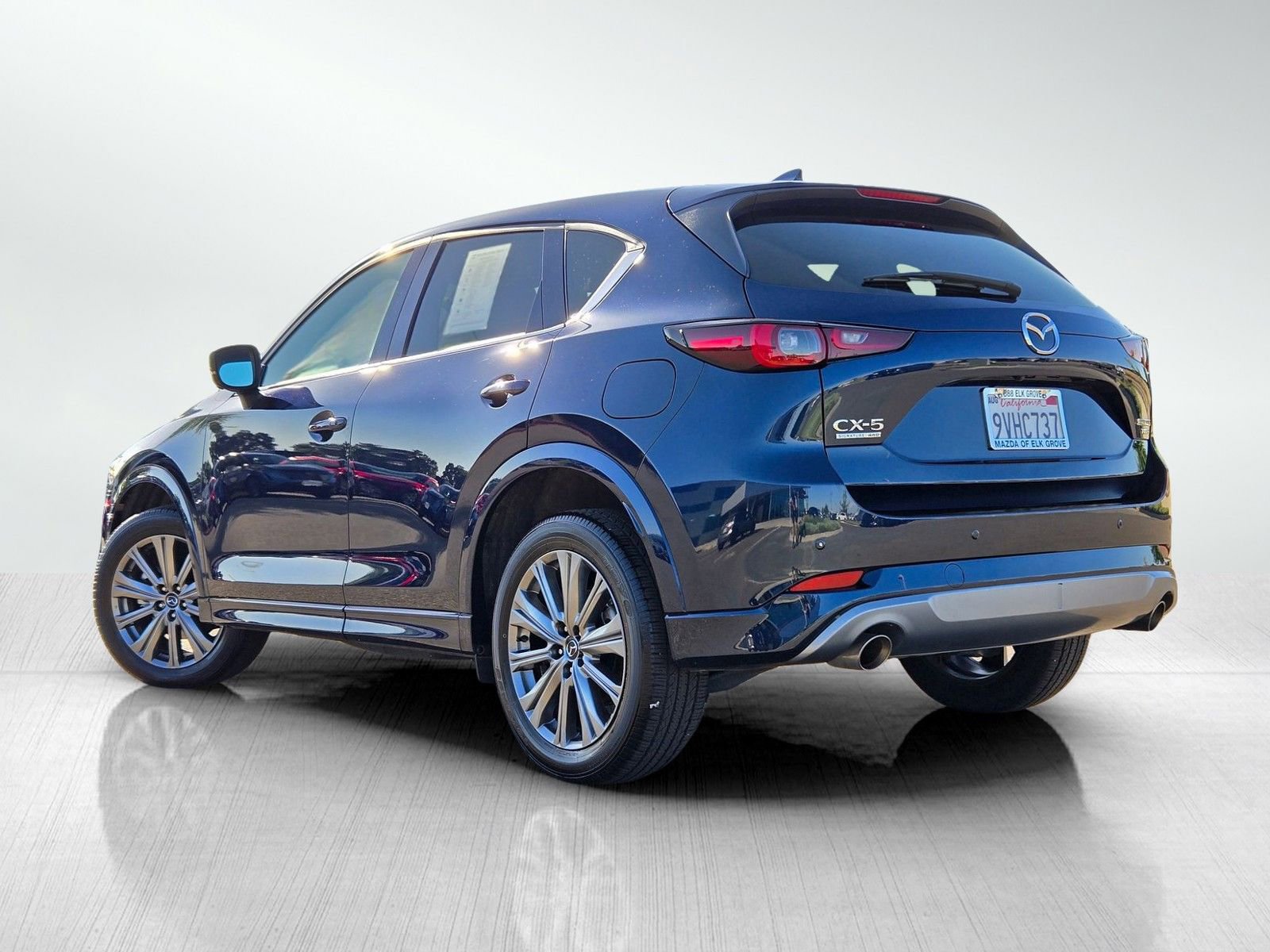 Certified 2025 MAZDA CX-5 Signature AWD/4WD image 9