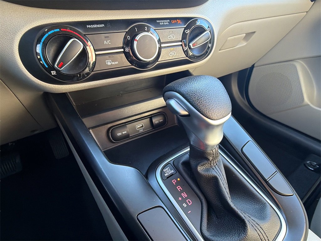 Used 2020 Kia Soul LX image 28