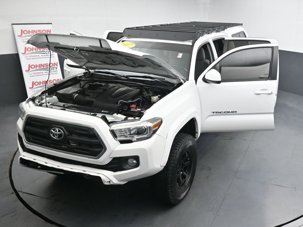Used 2017 Toyota Tacoma SR5 w/ Tow Package image 40