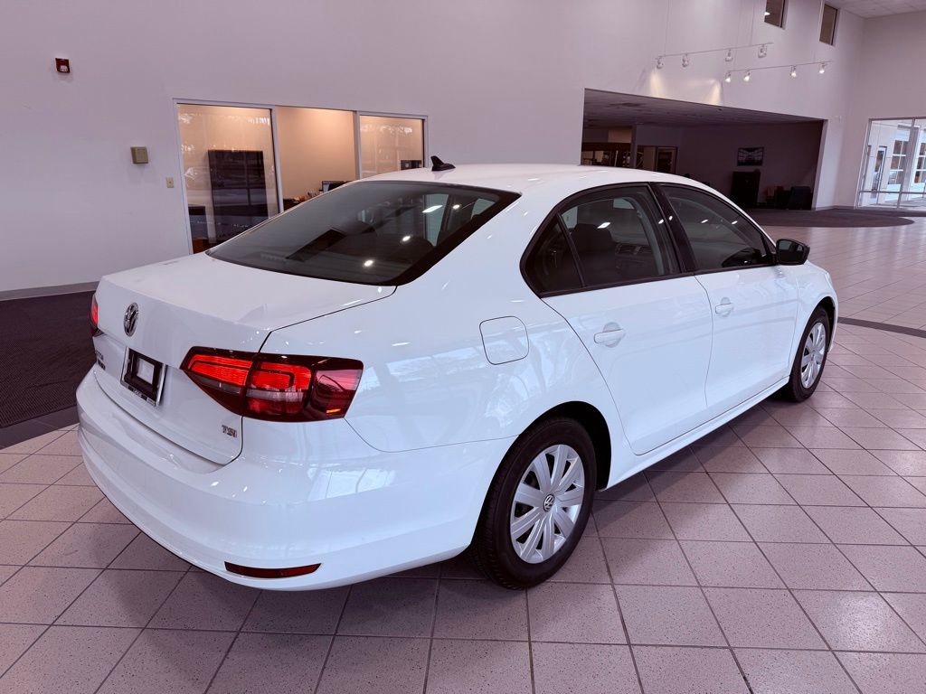 Used 2016 Volkswagen Jetta S image 11