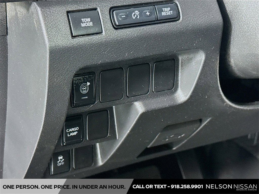 Used 2022 Nissan Frontier SV w/ Technology Package image 10