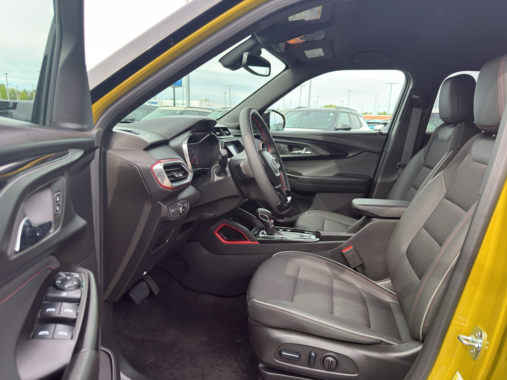 Certified 2023 Chevrolet TrailBlazer RS w/ Convenience Package AWD/4WD image 12