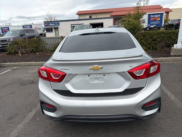 Used 2018 Chevrolet Cruze LT w/ RS Package image 9