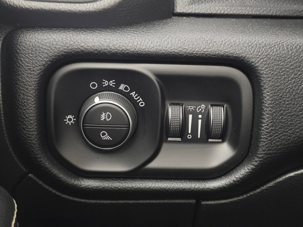 Used 2022 RAM 1500 Laramie image 33