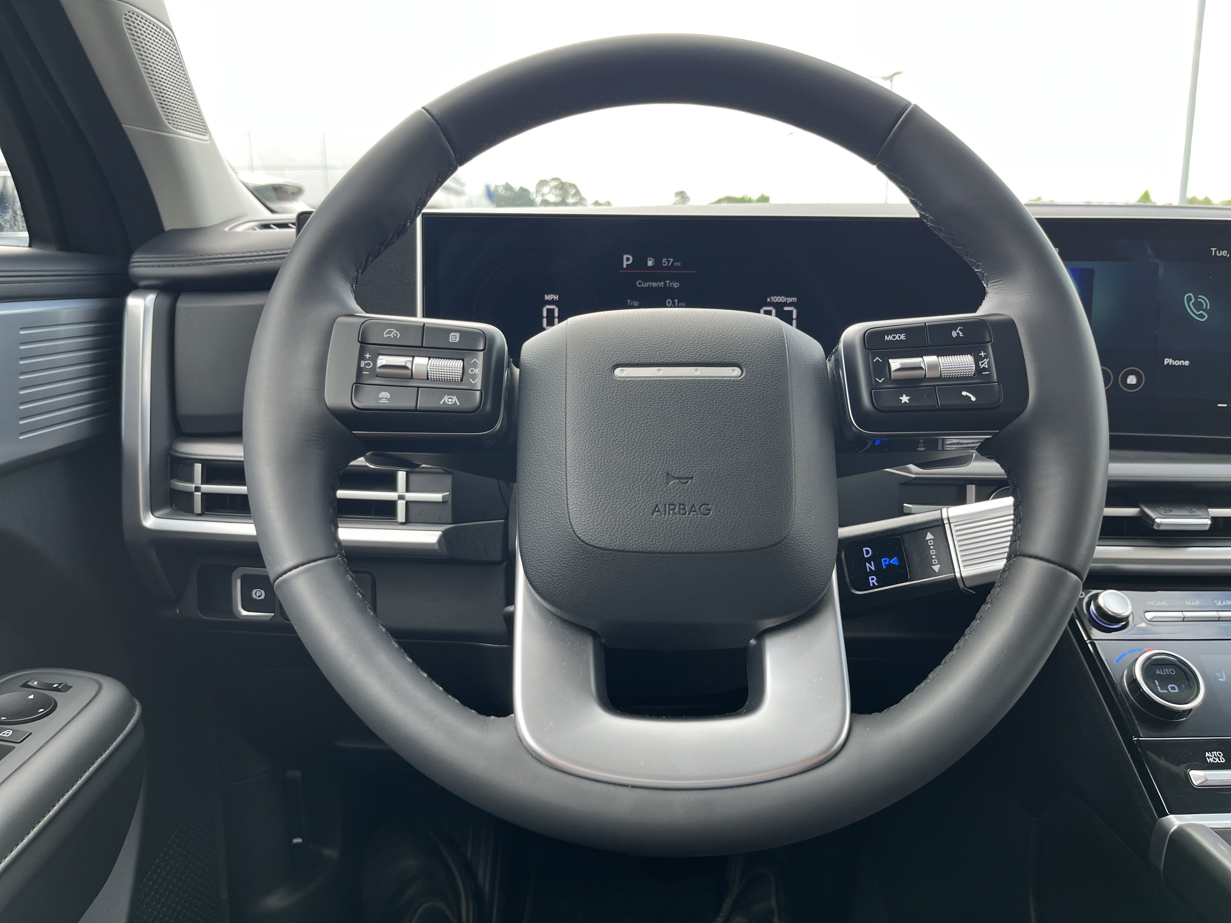 Used 2026 Hyundai Santa Fe SEL FWD image 7