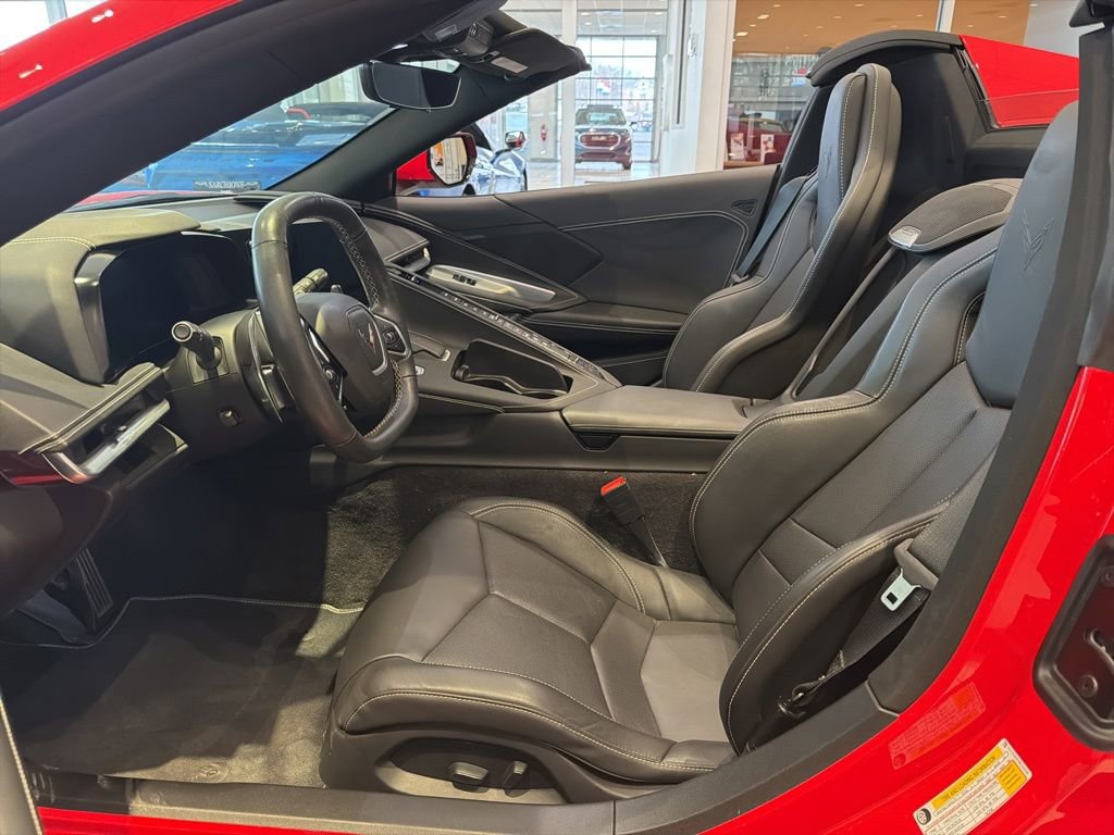 Used 2021 Chevrolet Corvette Stingray Convertible w/ Battery Protection Package image 11