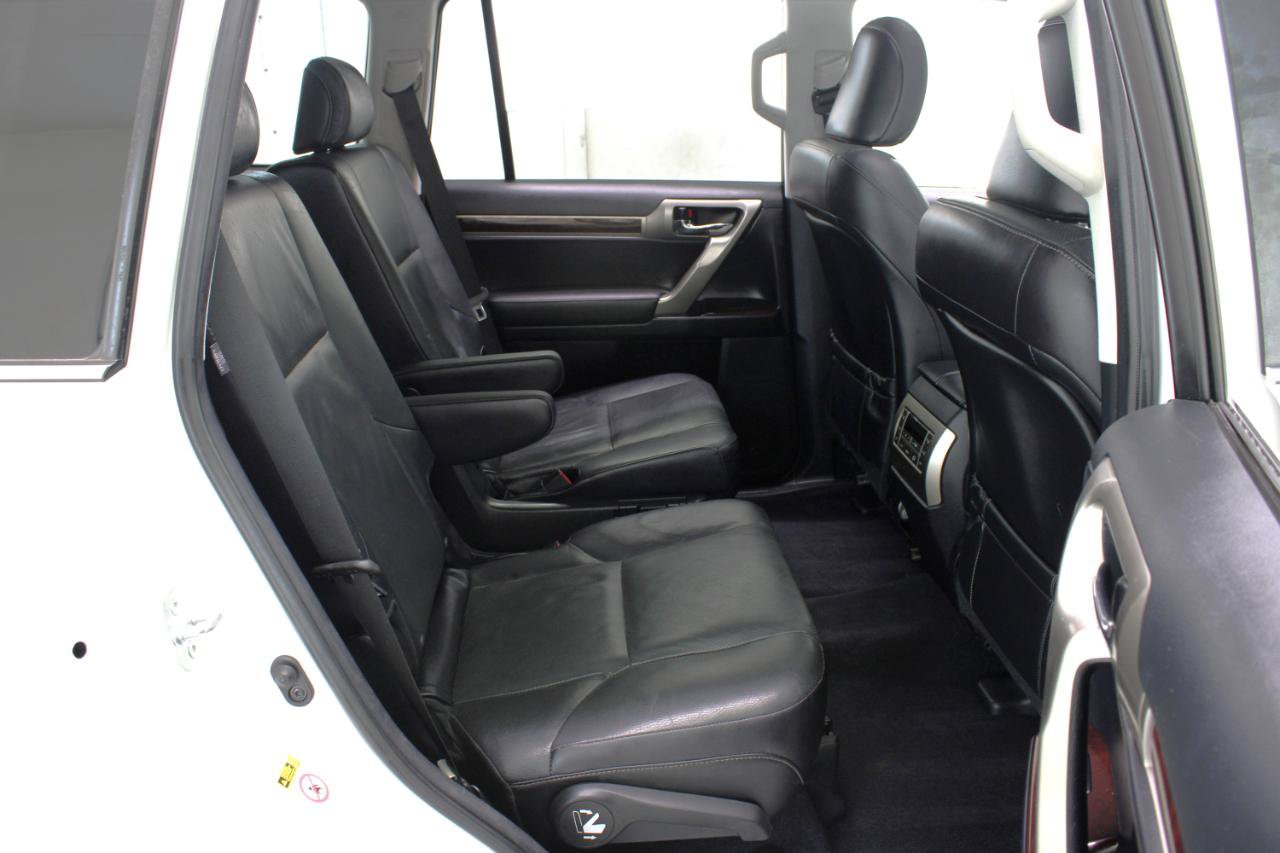 Used 2017 Lexus GX 460 AWD/4WD image 44