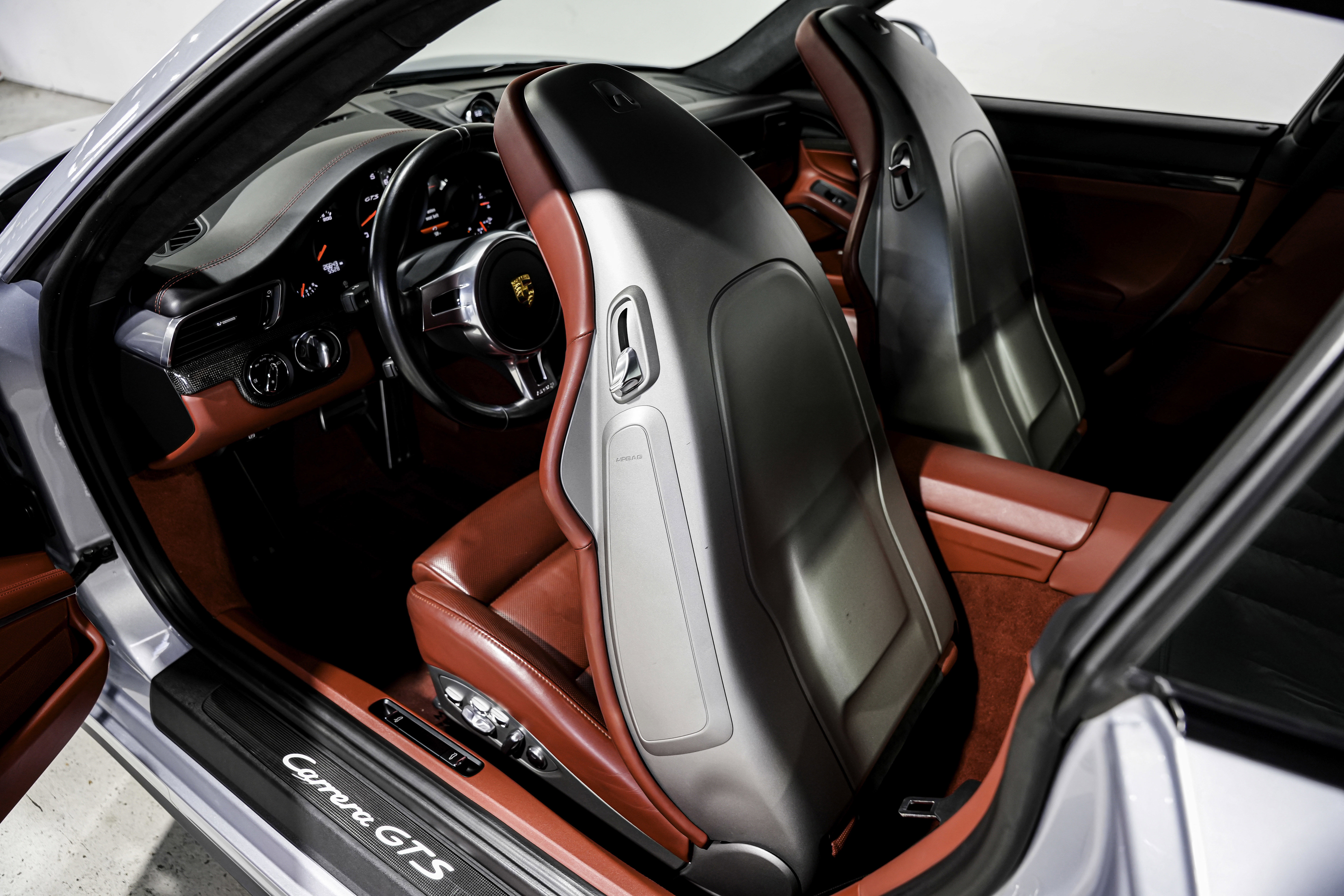 Used 2016 Porsche 911 Carrera GTS image 23