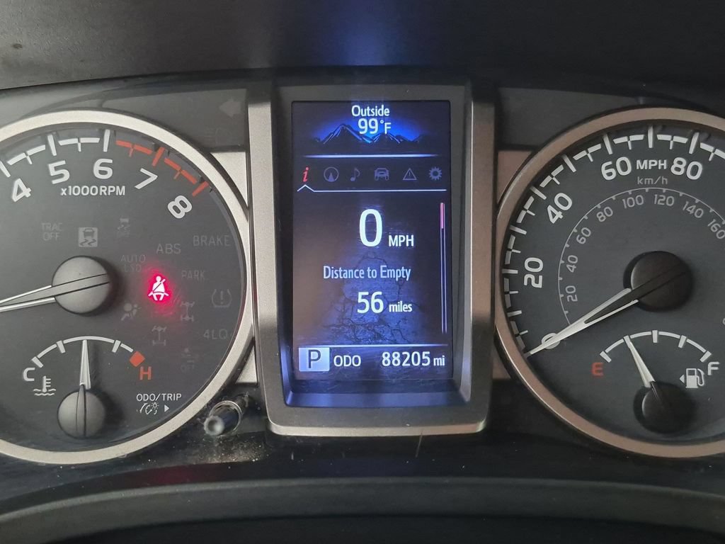 Used 2020 Toyota Tacoma SR5 AWD/4WD image 22