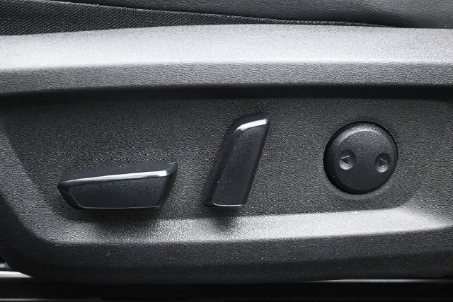 Used 2024 Nissan Rogue Platinum FWD image 8