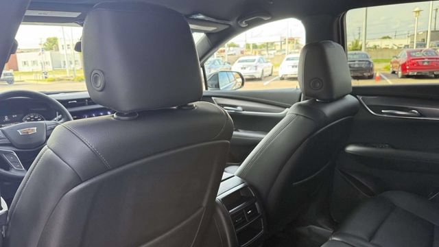 Certified 2024 Cadillac XT5 Luxury w/ LPO, Floor Liner Package AWD/4WD image 58