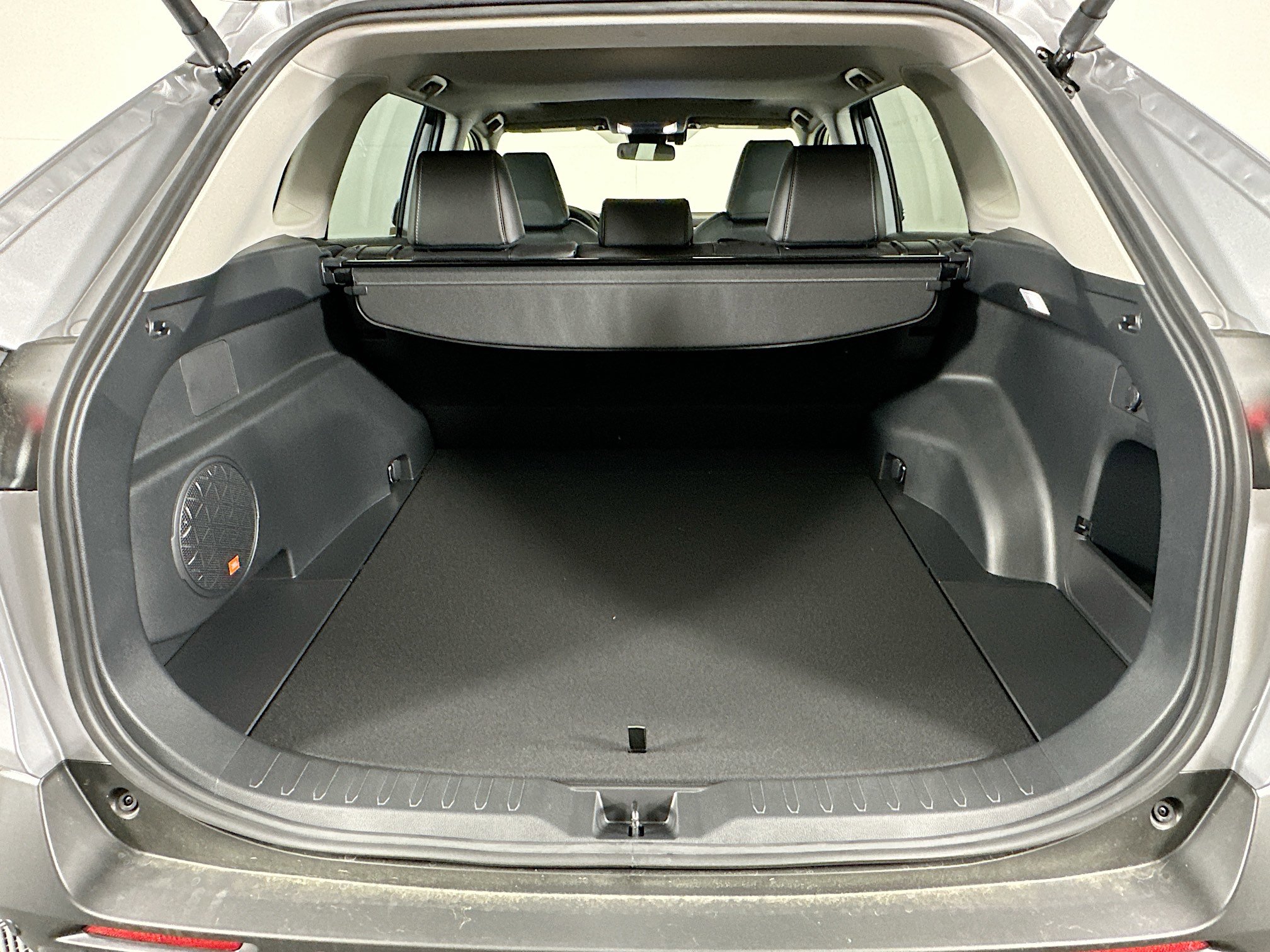 Used 2025 Toyota RAV4 XLE Premium w/ Weather Package FWD image 28