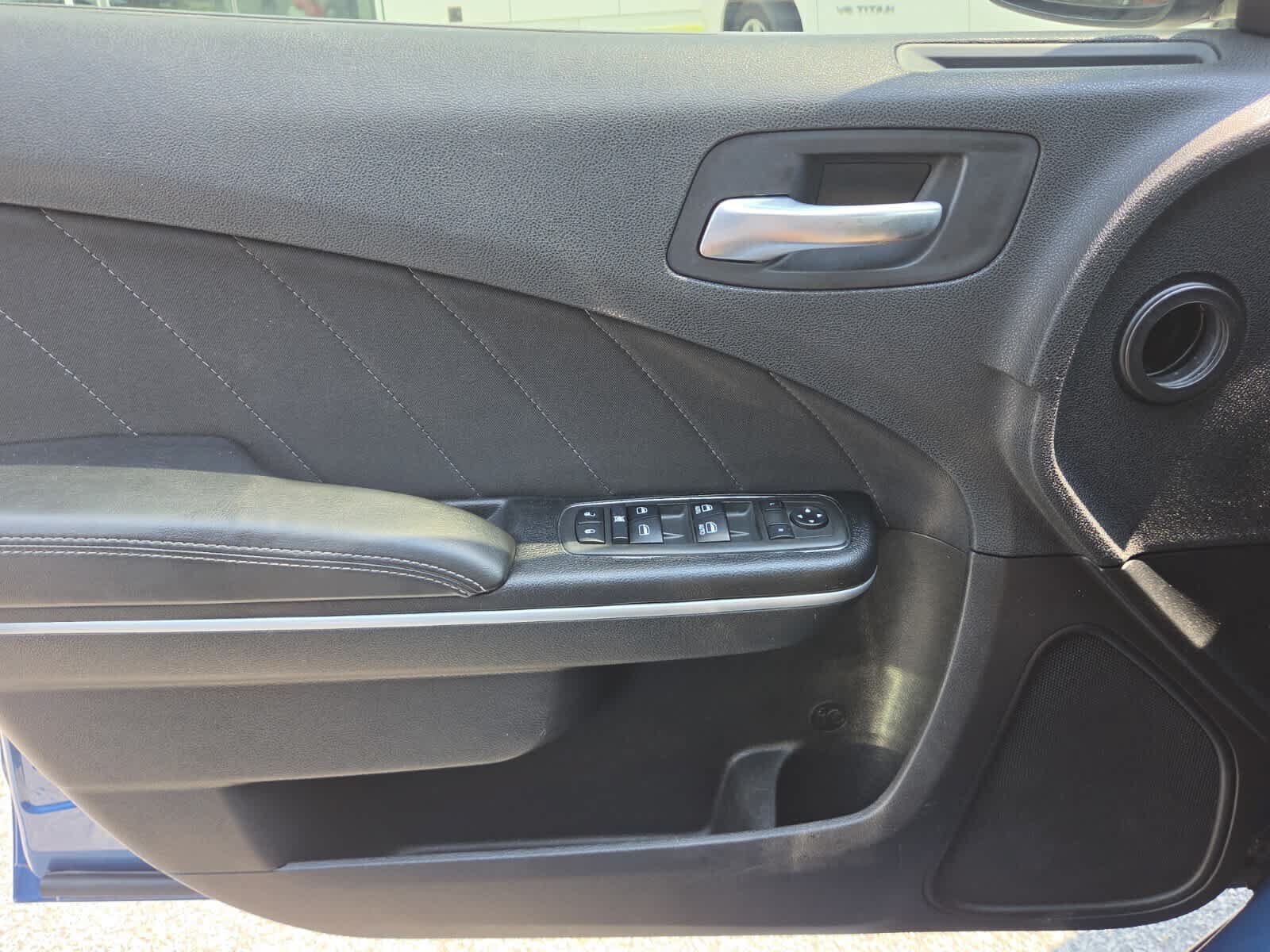 Used 2022 Dodge Charger R/T RWD image 16