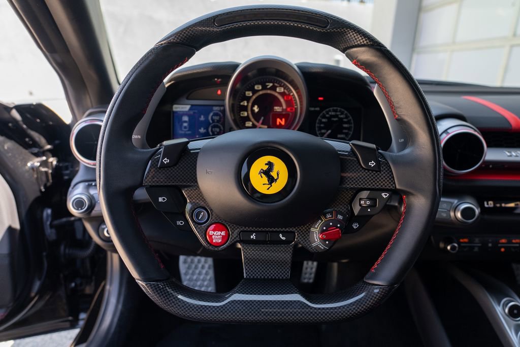 Used 2018 Ferrari 812 Superfast RWD image 41