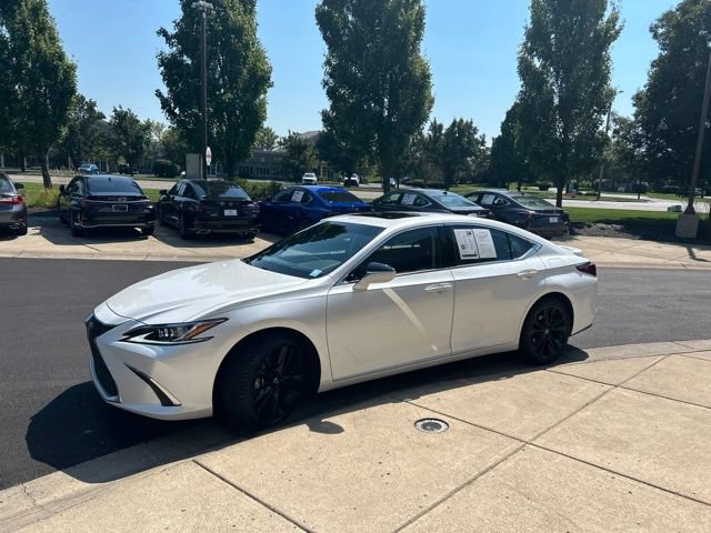 Used 2022 Lexus ES 350 w/ Premium Package FWD image 3