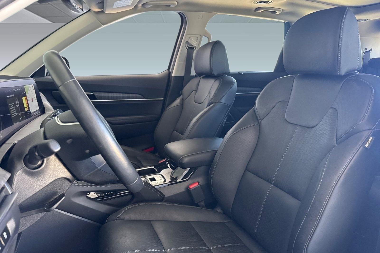Used 2024 Kia Telluride SX AWD/4WD image 5