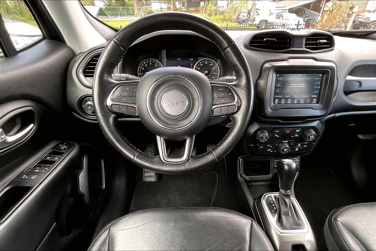 Used 2018 Jeep Renegade Limited w/ Advanced Technology Group FWD image 6
