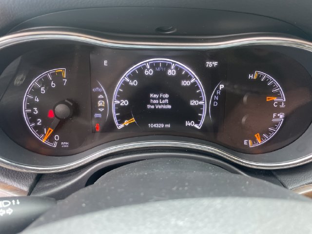 Used 2017 Jeep Grand Cherokee Limited AWD/4WD image 17
