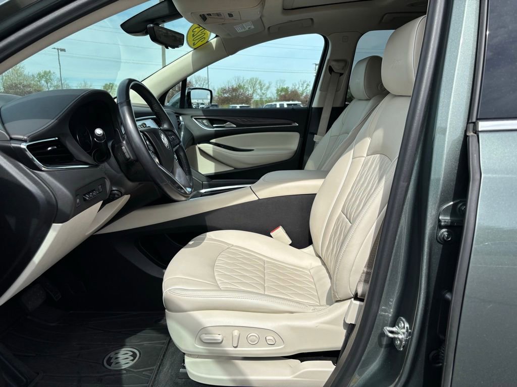 Used 2023 Buick Enclave Avenir w/ Trailering Package, 5000 lbs. FWD image 16