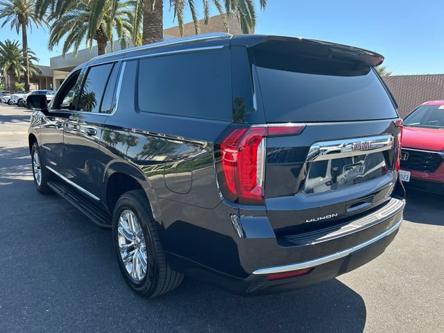 Used 2023 GMC Yukon XL SLT w/ SLT Premium Package AWD/4WD image 4