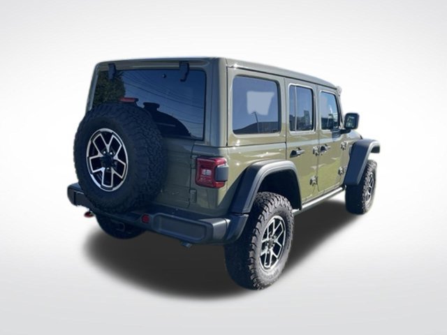 Used 2025 Jeep Wrangler Unlimited Rubicon w/ Convenience Group AWD/4WD image 8