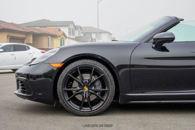 Used 2025 Porsche 718 Boxster image 4