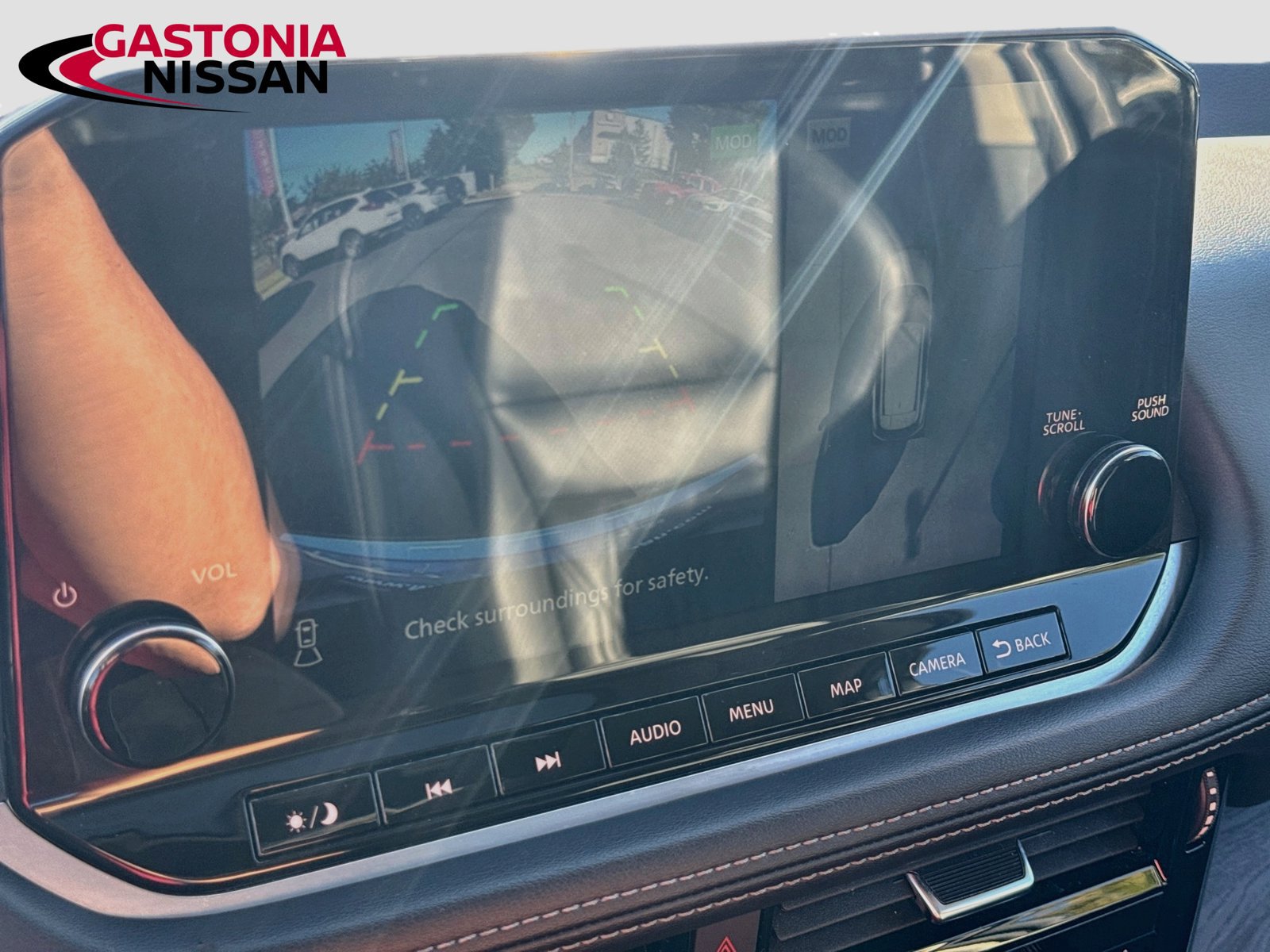 Used 2021 Nissan Rogue Platinum AWD/4WD image 18