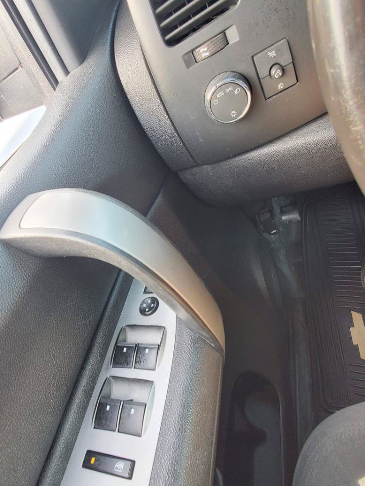 Used 2007 Chevrolet Silverado 1500 LT AWD/4WD image 12