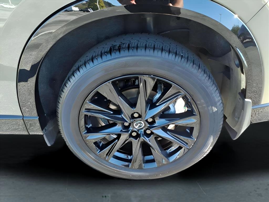 Used 2025 MAZDA CX-5 Carbon Edition image 5