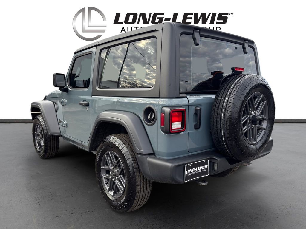 Used 2024 Jeep Wrangler Sport S image 3