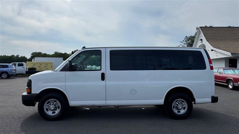 Used 2017 Chevrolet Express 2500 LS RWD image 12
