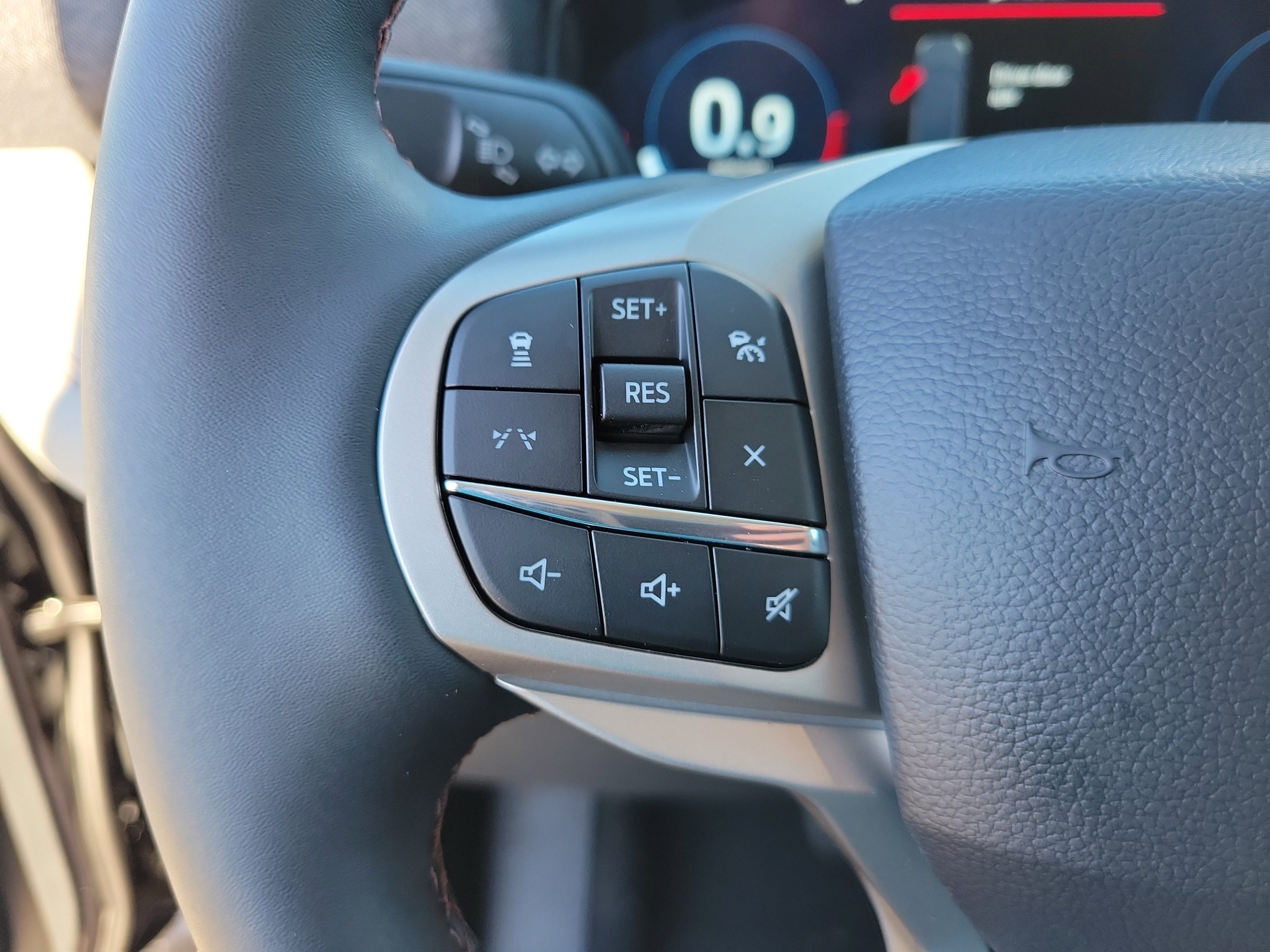 New 2026 Ford Explorer Active w/ Active Comfort Package image 29