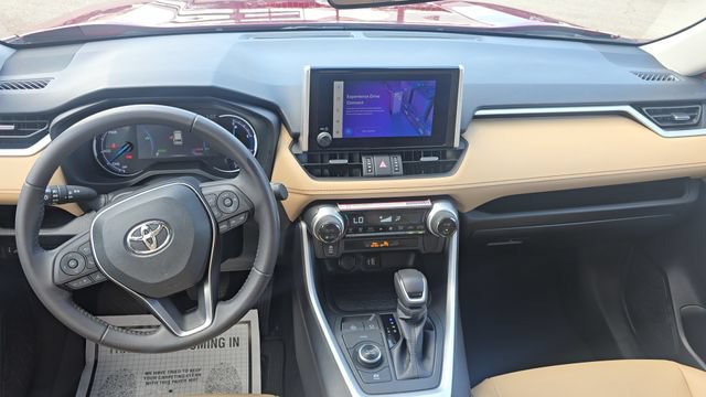 Used 2025 Toyota RAV4 XLE Premium AWD/4WD image 10