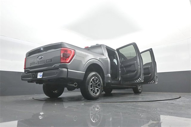 Certified 2022 Ford F150 XLT w/ Equipment Group 302A High image 37